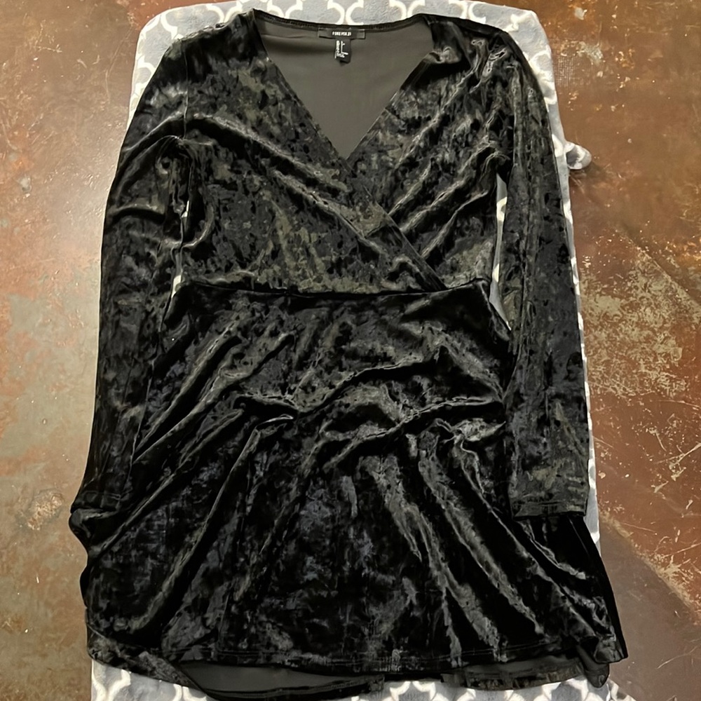 Forever 21 Black Dress